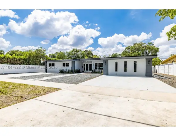 19810 NE 22nd, Miami, FL 33180