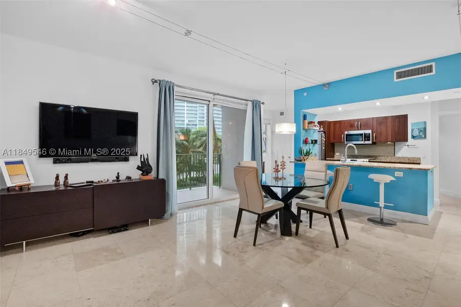 19900 E Country Club #212, Aventura, FL 33180 - #3