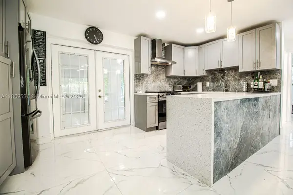 5601 SW 38th, Davie, FL 33314