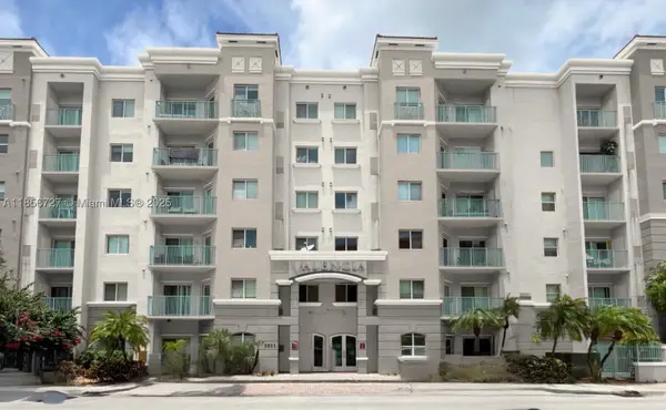 6001 SW 70th #127, South Miami, FL 33143