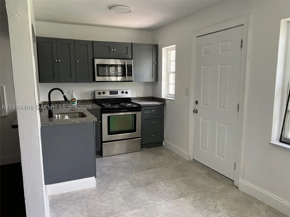 802 S 24th, Hollywood, FL 33020 - #1
