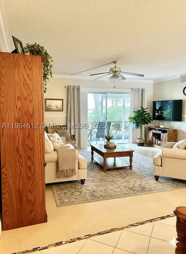 111 S Hollybrook #107, Pembroke Pines, FL 33025