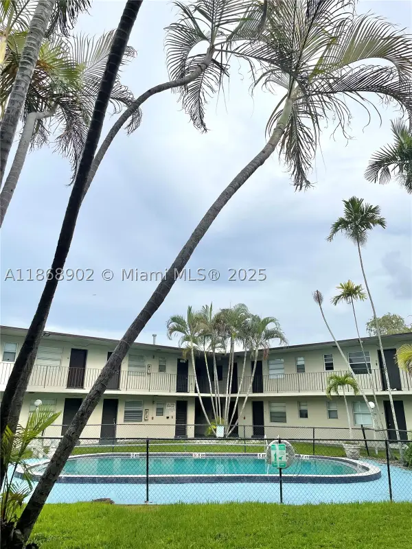 3901 SW 112th #46, Miami, FL 33165