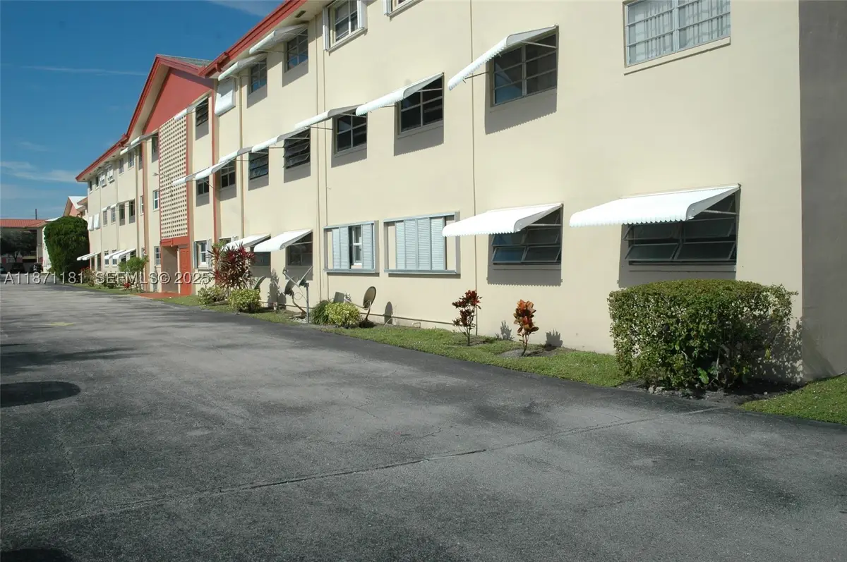 5300 Washington #Q307, Hollywood, FL 33021 - #1