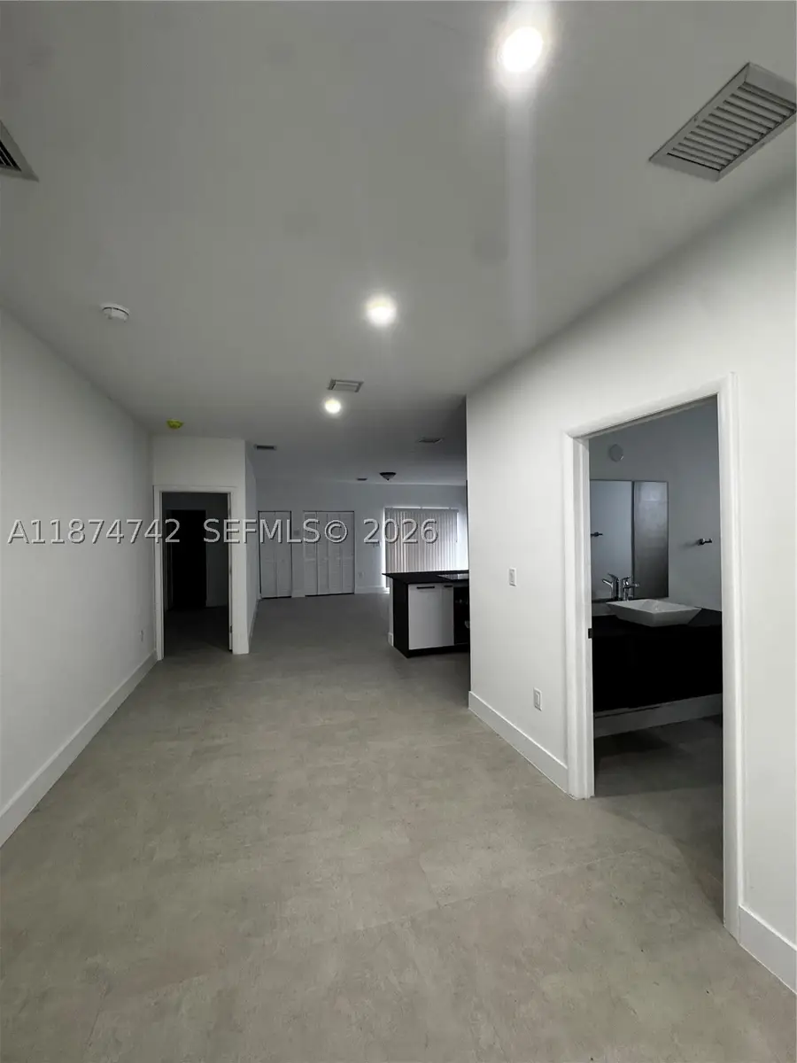 2541 NW 9th, Fort Lauderdale, FL 33311 - #2
