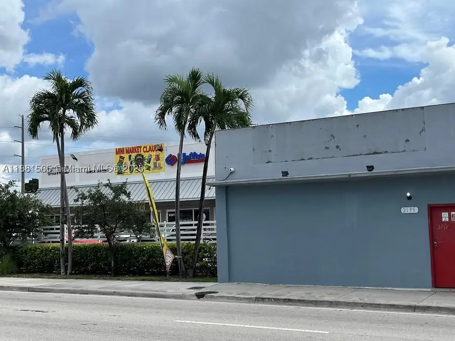 Address Withheld By Seller, Miami, FL 33142 - #3