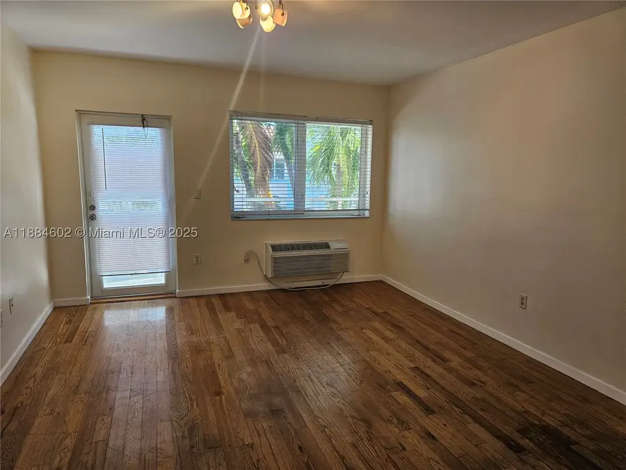 745 13th #16, Miami Beach, FL 33139 - #2