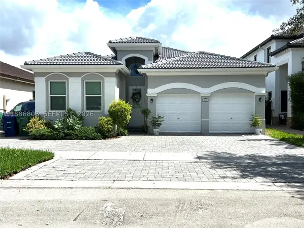 18247 NW 88th, Hialeah, FL 33018
