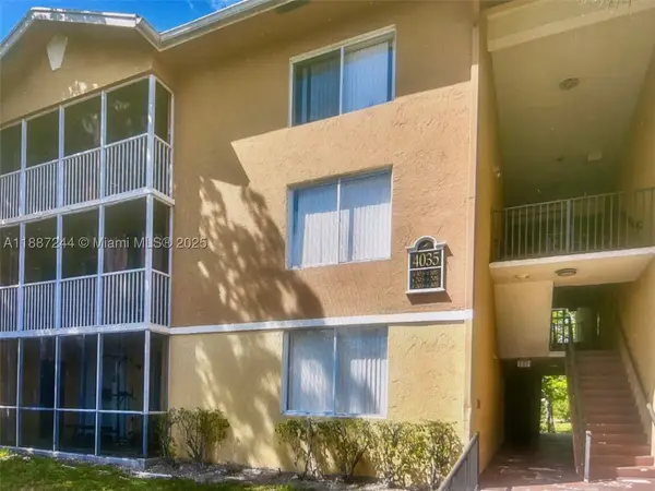 Address Withheld By Seller, Pompano Beach, FL 33069