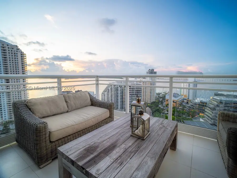 900 Brickell Key #2204, Miami, FL 33131 - #3