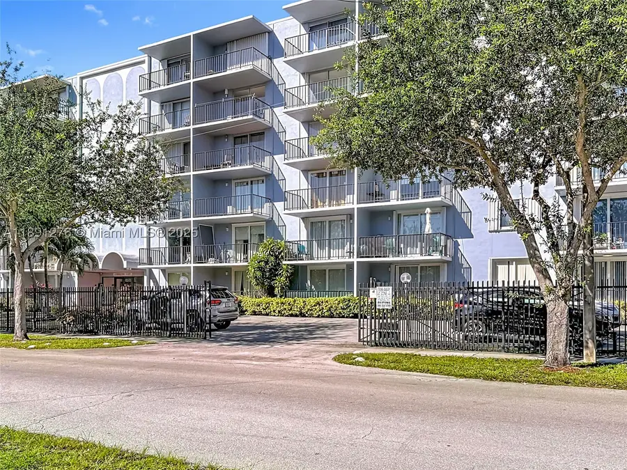 12500 NE 15th #105, North Miami, FL 33161 - #2