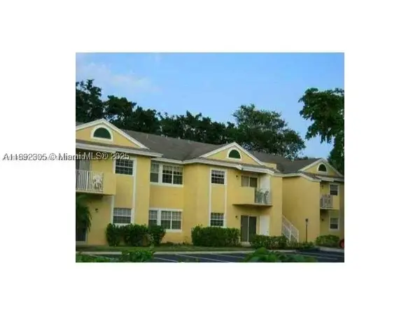 1731 NW 96th #2G, Pembroke Pines, FL 33024