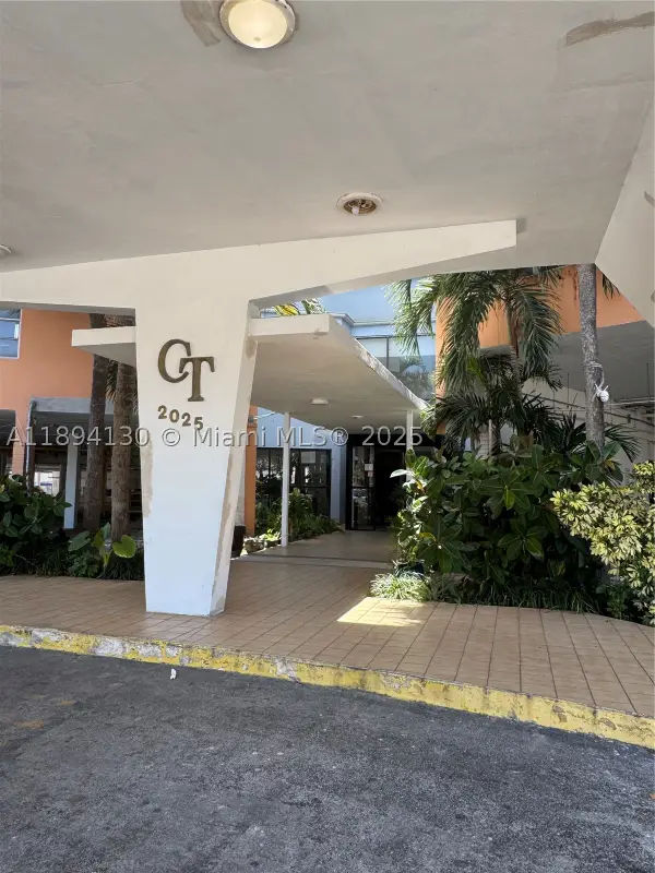 2025 NE 164th #206, North Miami Beach, FL 33162