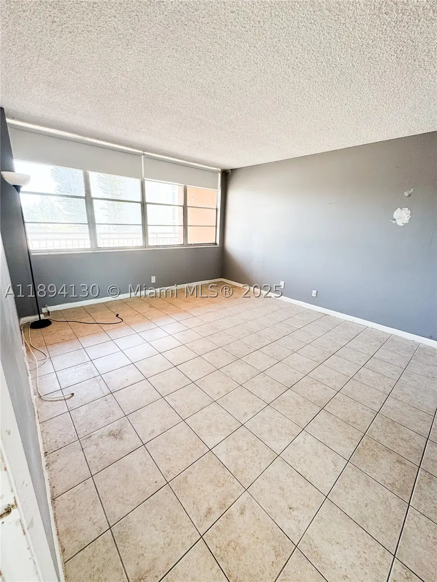 2025 NE 164th #206, North Miami Beach, FL 33162 - #2