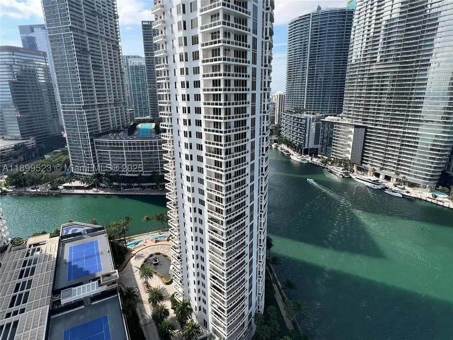 900 Brickell Key #2205, Miami, FL 33131 - #2