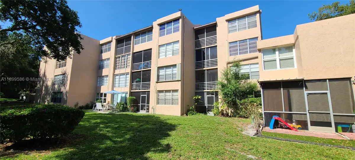 9410 Live Oak #109, Davie, FL 33324 - #1