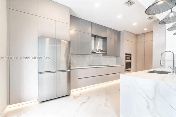 842 W Coco Plum, Plantation, FL 33324