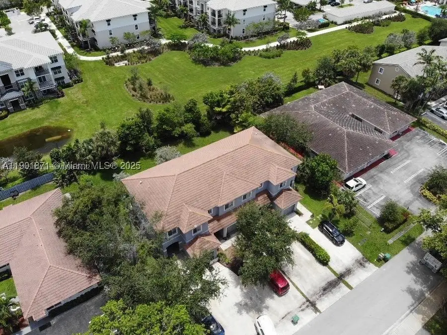 8706 NW 38th, Coral Springs, FL 33065 - #3