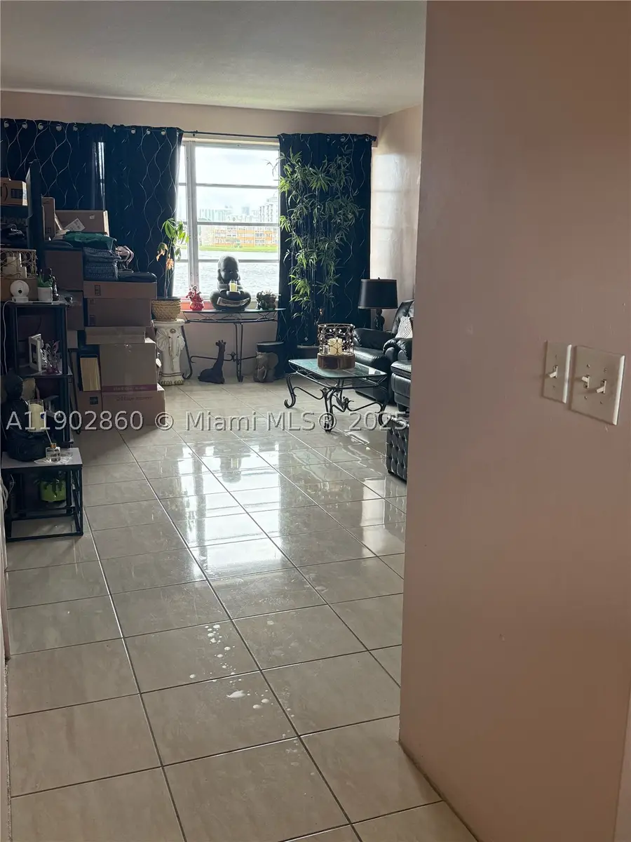 18555 NE 14th #715, Miami, FL 33179 - #2
