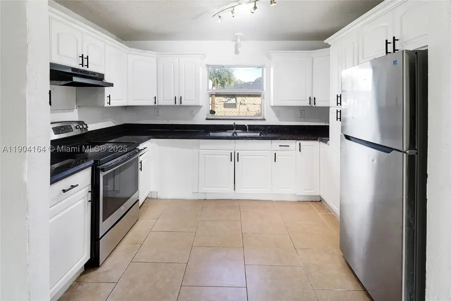 1722 NW 8th, Fort Lauderdale, FL 33311 - #3