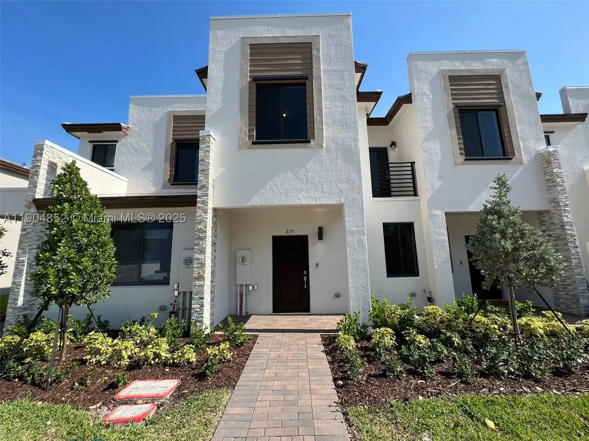 875 NE 211th, Miami, FL 33179 - #1