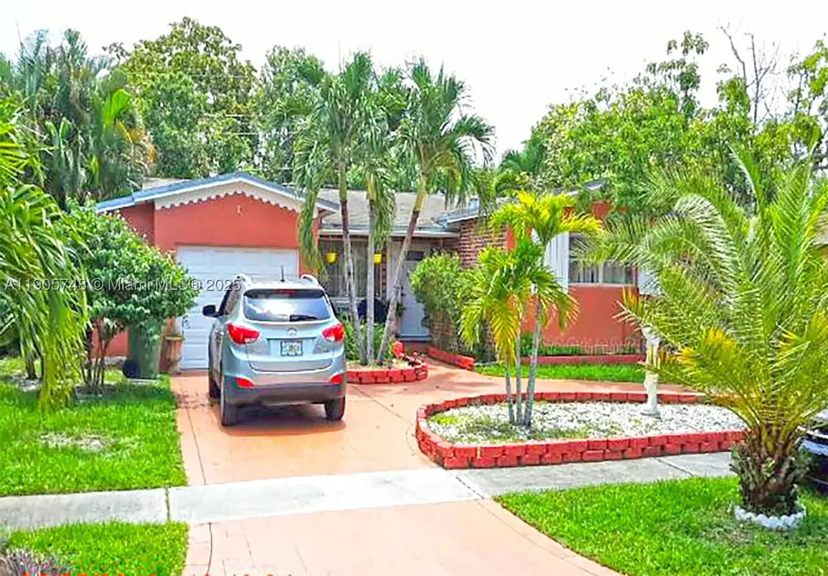 631 SW 69th, Pembroke Pines, FL 33023 - #1