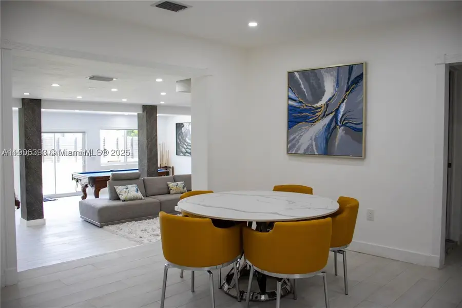 295 NE 150th, Miami, FL 33161 - #3