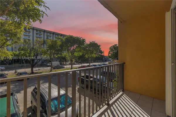 4709 NW 7th #204-9, Miami, FL 33126