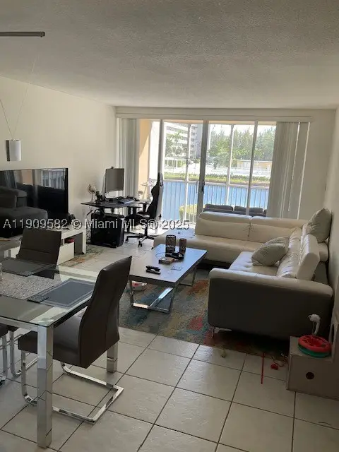 1770 NE 191st #206-1, Miami, FL 33179 - #3