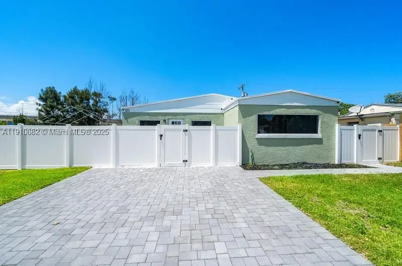 Address Withheld By Seller, West Palm Beach, FL 33405 - #1