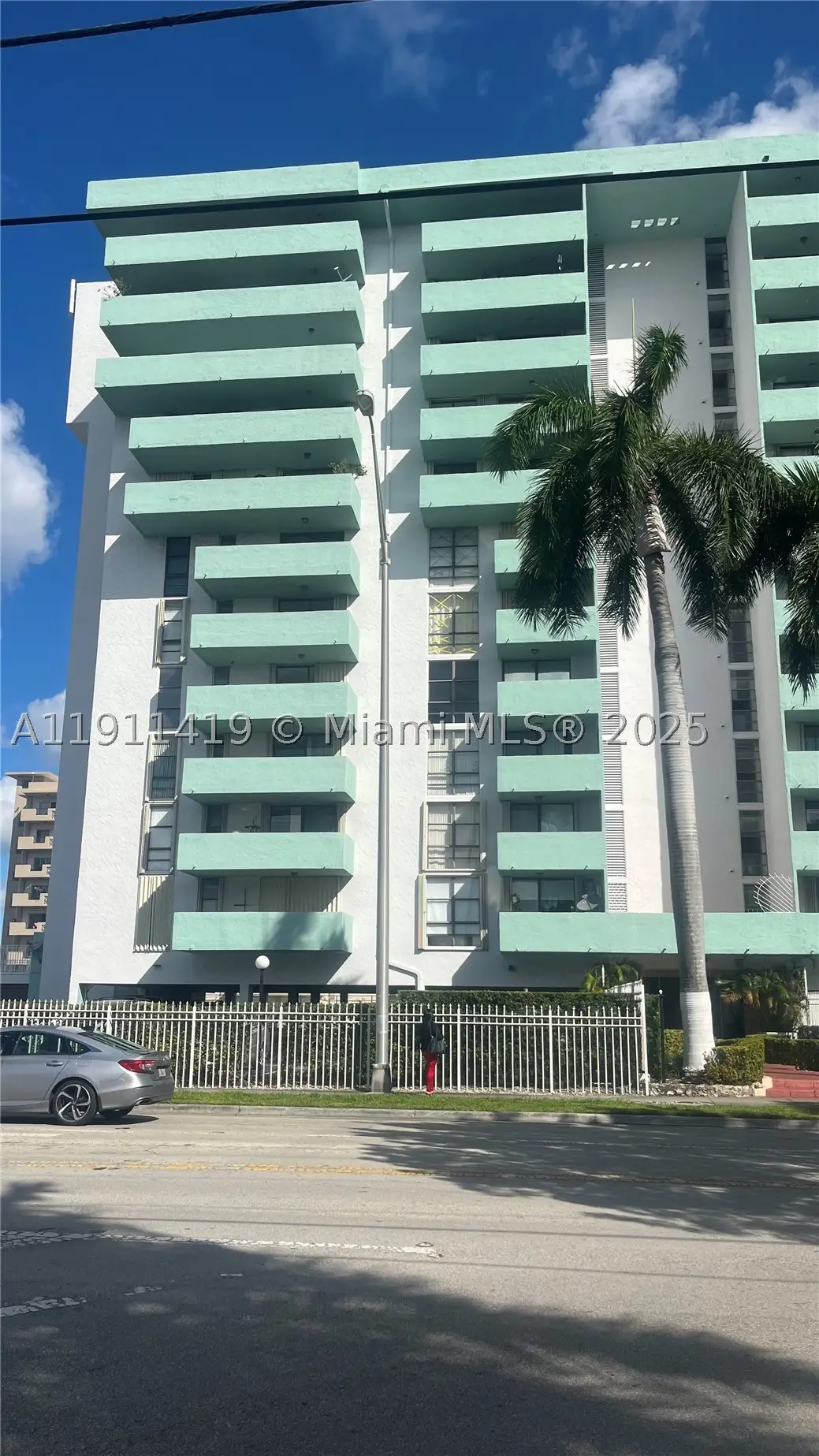 1825 W 44th #309, Hialeah, FL 33012 - #1