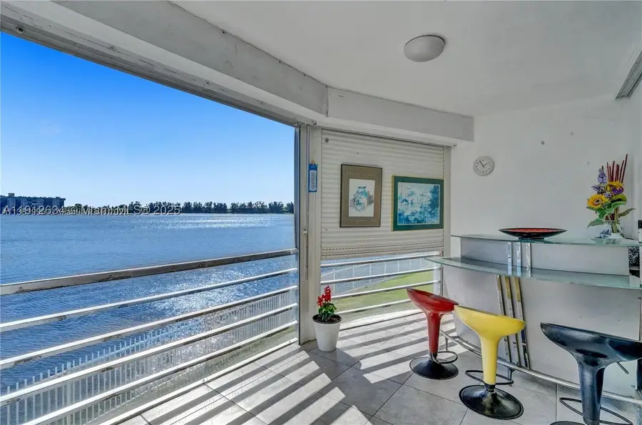 1000 NE 191st #21, Miami, FL 33179 - #2