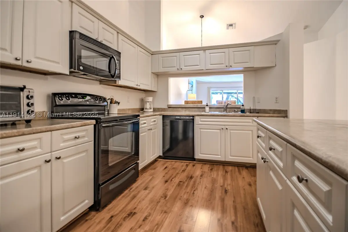 7652 S Pinewalk Dr S #139, Margate, FL 33063 - #1