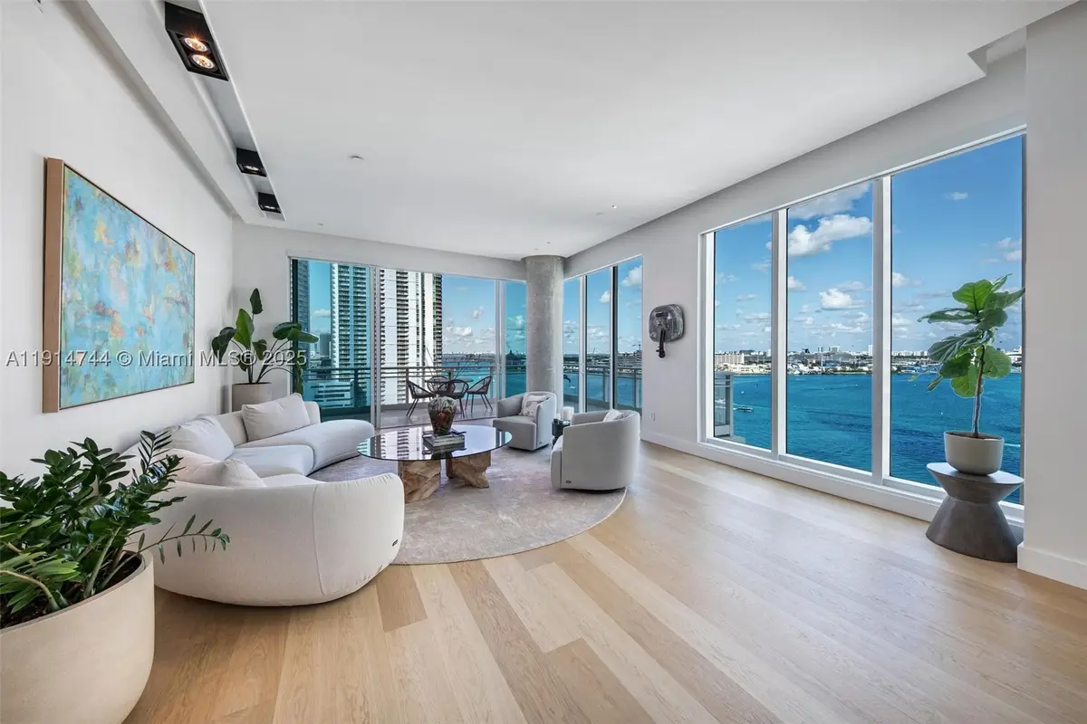 900 Brickell Key #1403, Miami, FL 33131 - #1