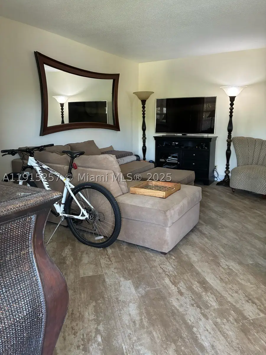 2050 NE 39th #311 NORTH, Lighthouse Point, FL 33064 - #2