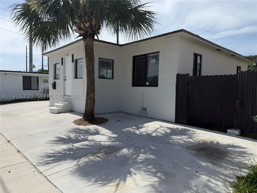 107 W Pembroke, Hallandale, FL 33009 - #3