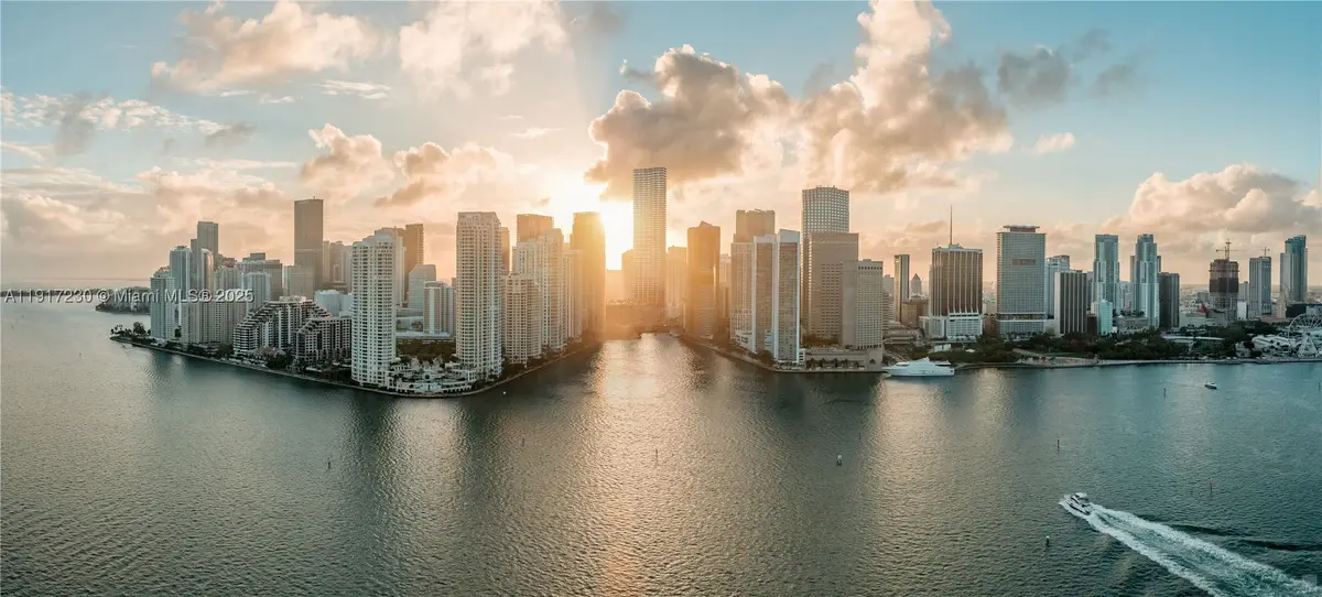 99 SE 5th #UPH7201, Miami, FL 33131 - #1