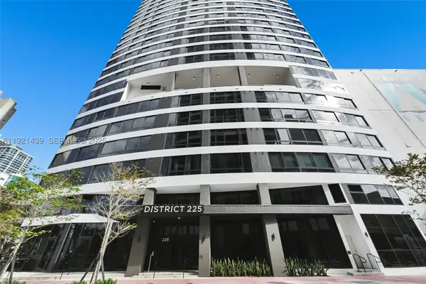 225 N Miami #901, Miami, FL 33128