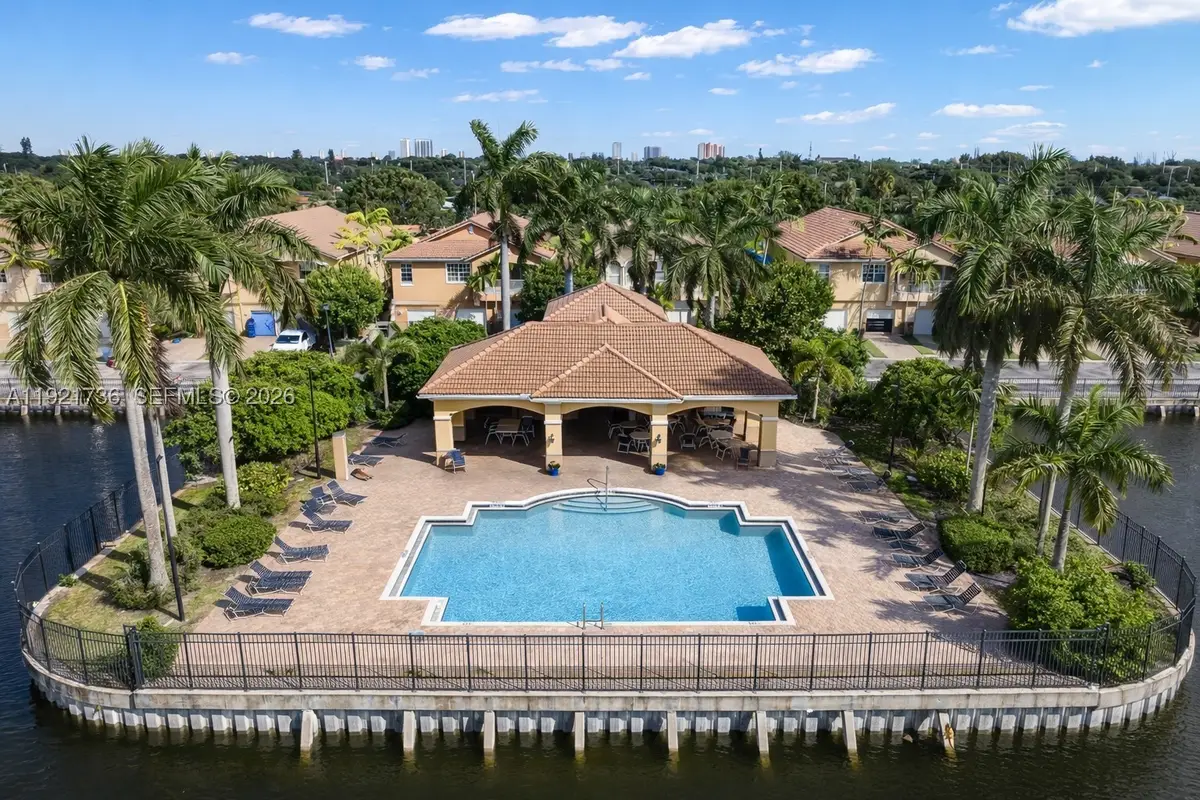 1718 Carvelle #1718, Riviera Beach, FL 33404 - #1