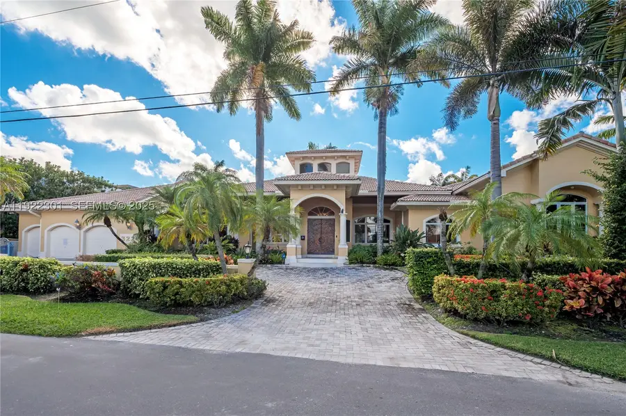 3220 NE 165th, North Miami Beach, FL 33160 - #2