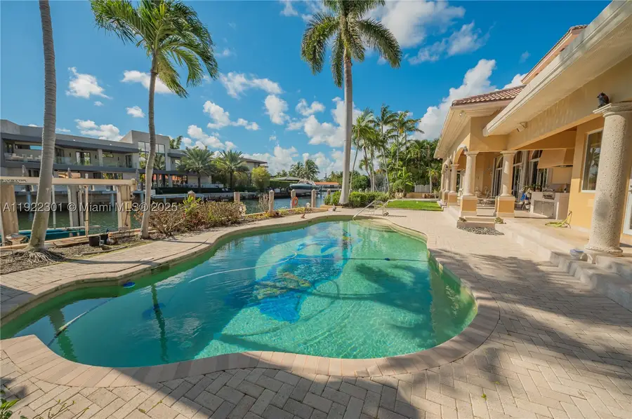 3220 NE 165th, North Miami Beach, FL 33160 - #3