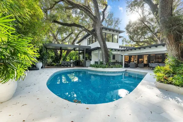 4095 Battersea, Miami, FL 33133