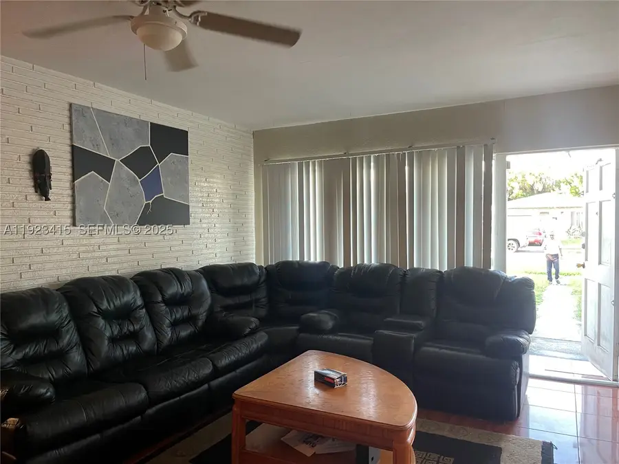 3880 NW 6th, Lauderhill, FL 33311 - #2