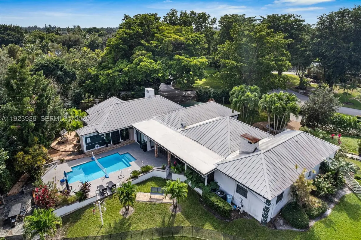 11155 SW 40th, Davie, FL 33328 - #1