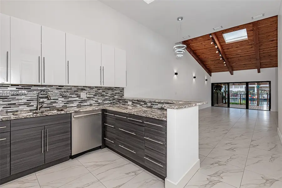 2621 S Parkview, Hallandale, FL 33009 - #2