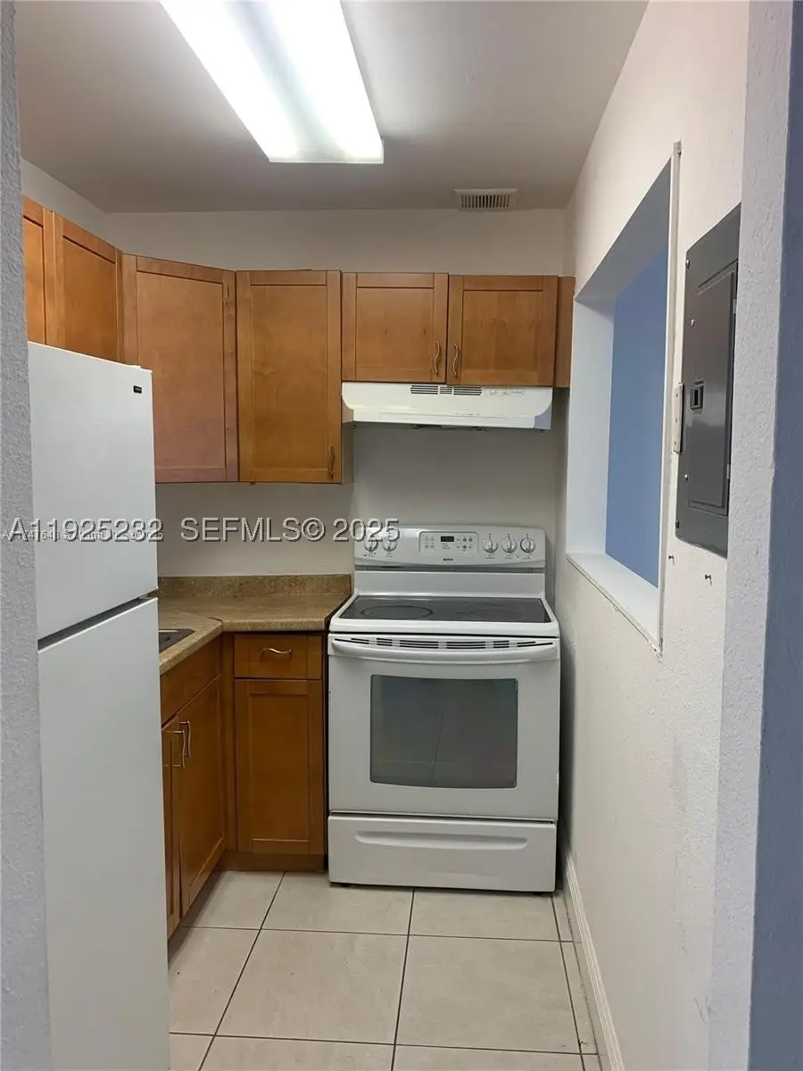 241 SE 9th #106, Pompano Beach, FL 33060 - #3