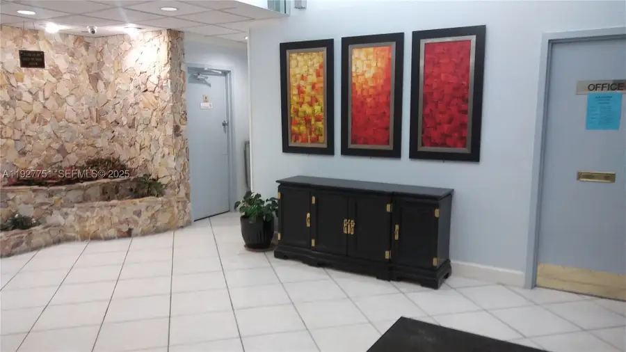 1000 Saint Charles #L2, Pembroke Pines, FL 33026 - #3