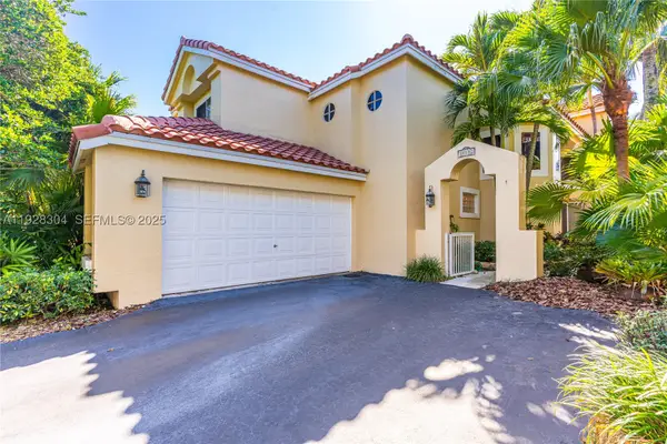 10132 NW 4th, Plantation, FL 33324