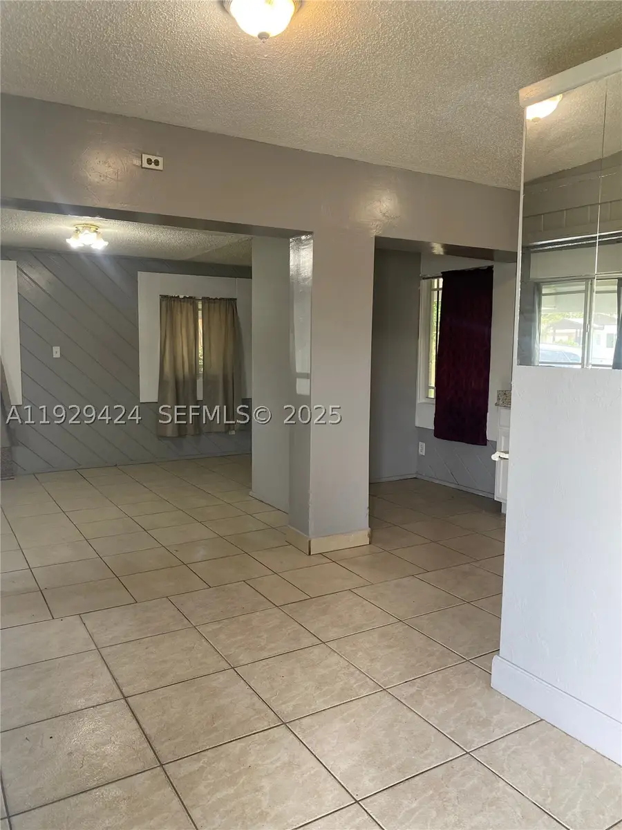172 NW 29th, Fort Lauderdale, FL 33311 - #2