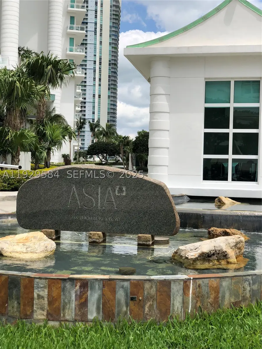 900 Brickell Key #1602, Miami, FL 33131 - #2